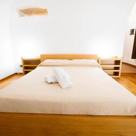 Puti Lejlighed Bari